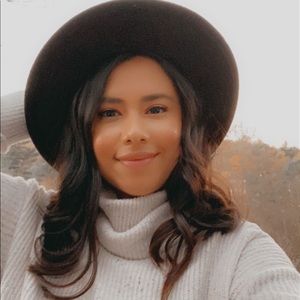 Meet your Posher, Rosa